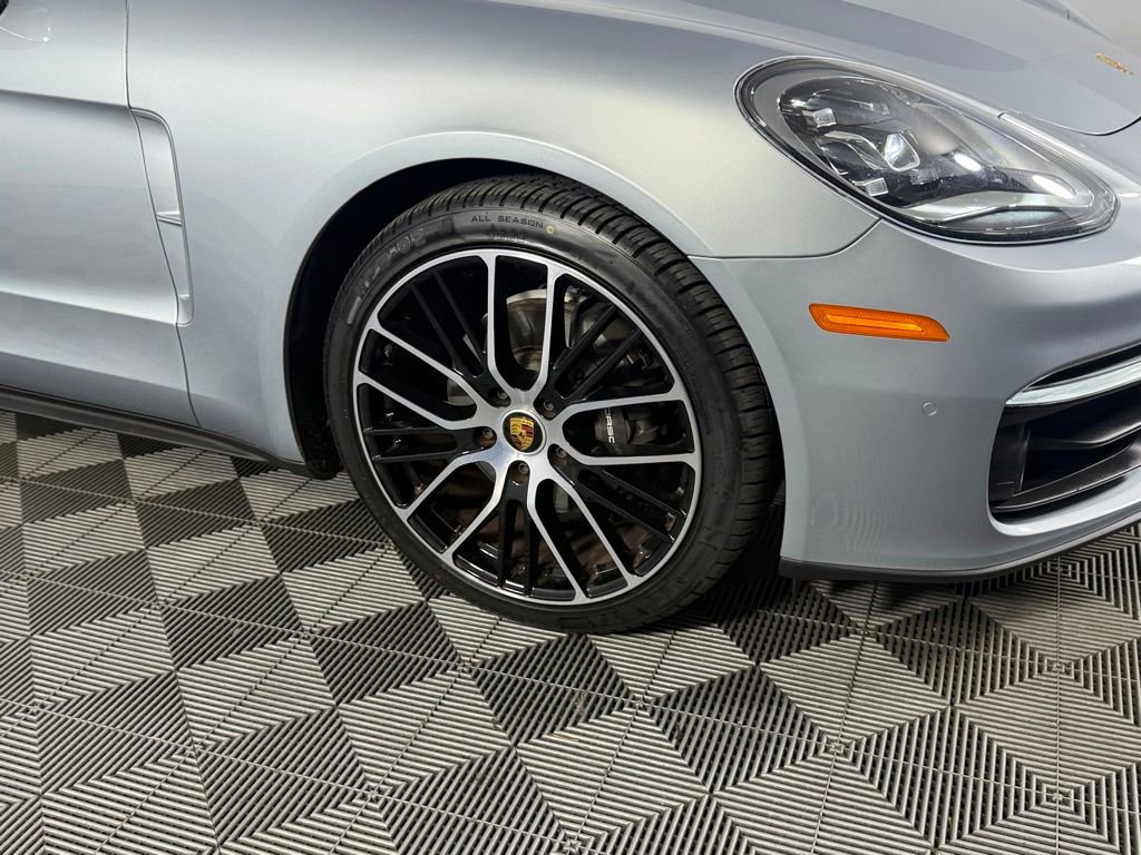 Used 2023 Porsche Panamera w/ Premium Package RWD image 11