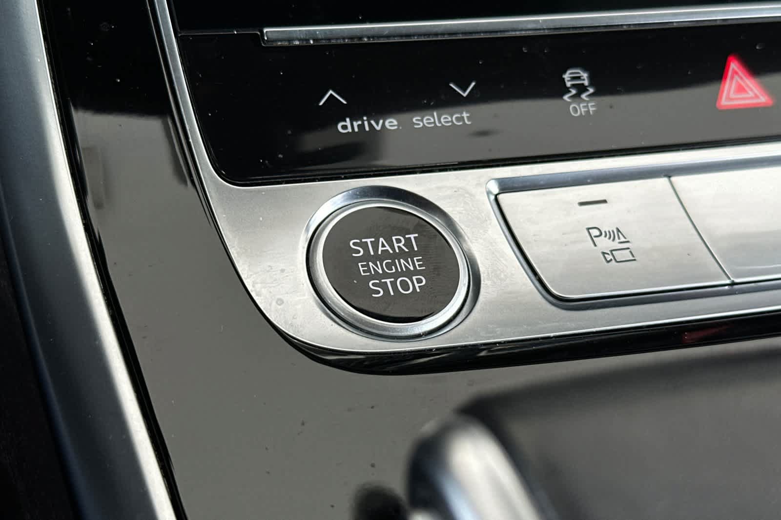 Used 2021 Audi Q7 3.0T Prestige AWD/4WD image 25