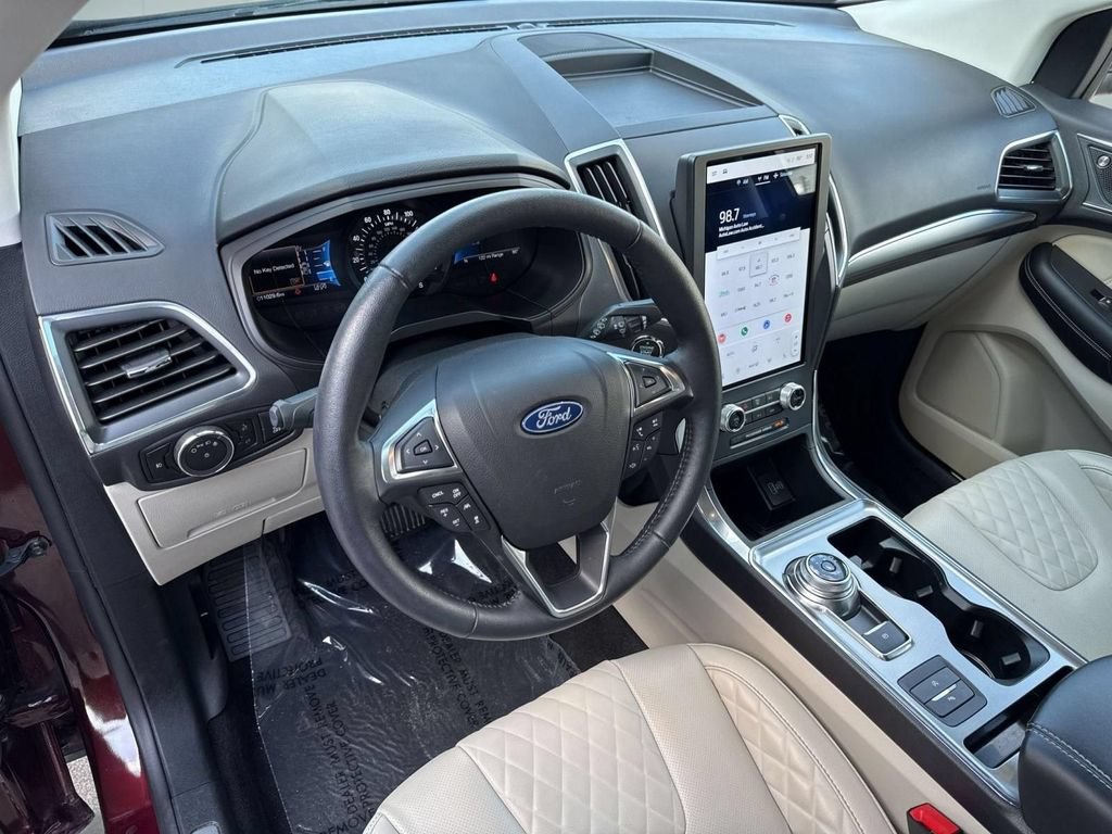 Used 2023 Ford Edge Titanium w/ Equipment Group 301A AWD/4WD image 11