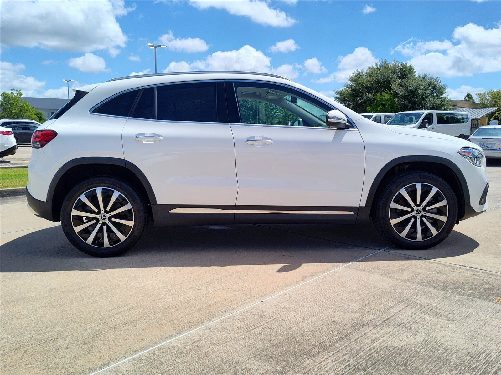 Used 2023 Mercedes-Benz GLA 250 image 9