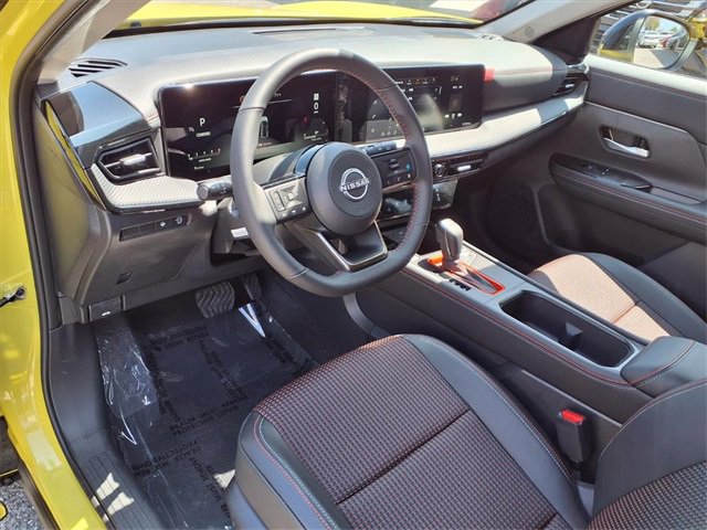New 2026 Nissan Kicks SR image 12