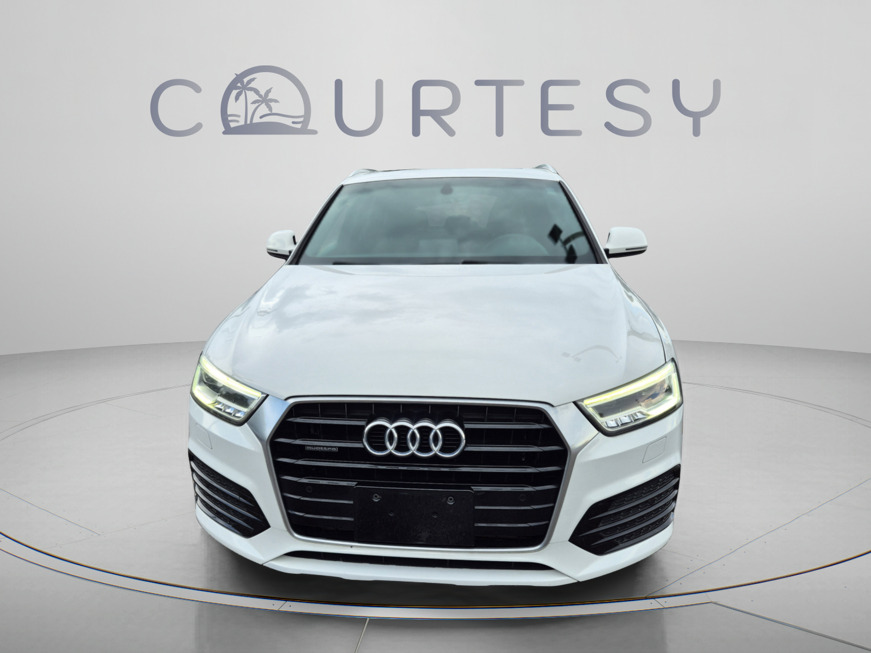 Used 2018 Audi Q3 2.0T Premium Plus w/ Premium Plus Package AWD/4WD image 9
