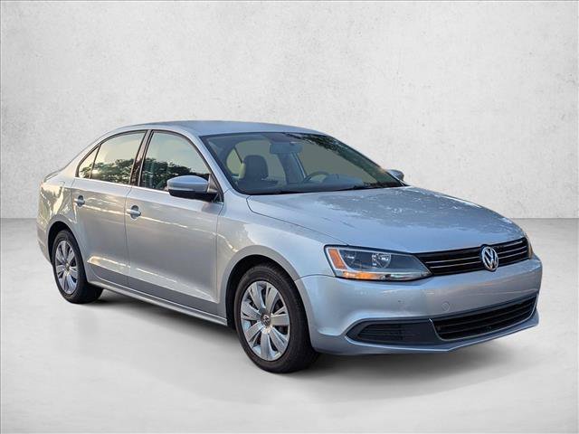 Used 2013 Volkswagen Jetta SE FWD image 3