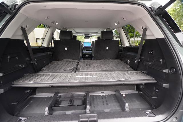 Used 2024 Toyota Sequoia Limited AWD/4WD image 31