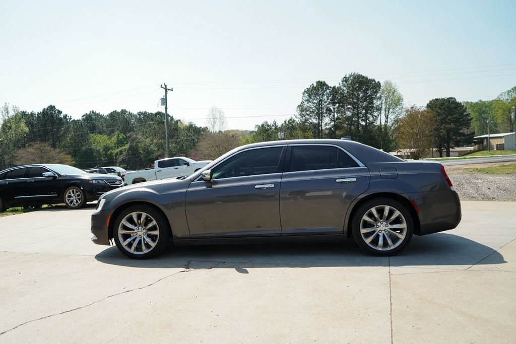 Used 2019 Chrysler 300 Limited w/ Safetytec Plus Group image 18