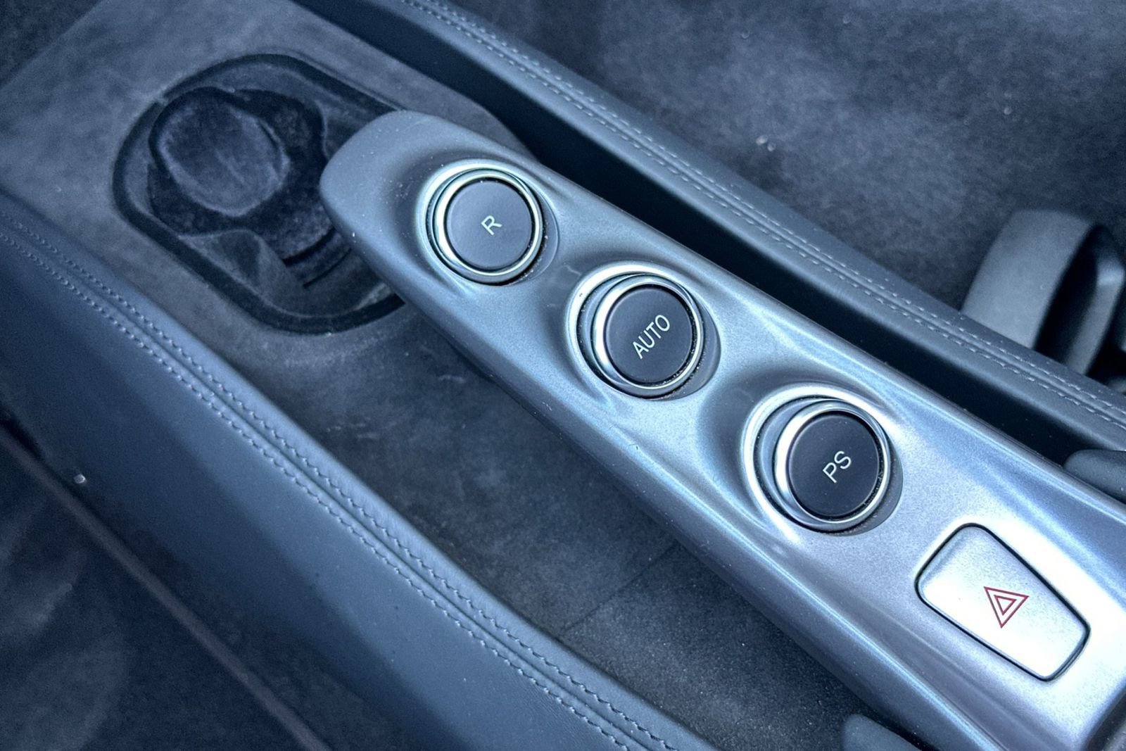 Used 2022 Ferrari F8 Tributo image 27