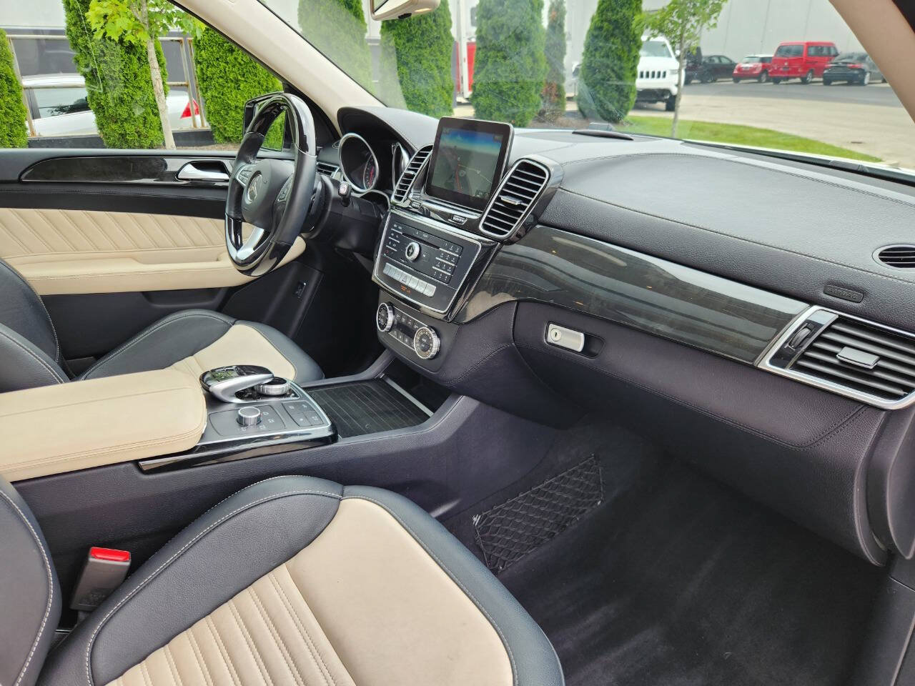 Used 2018 Mercedes-Benz GLE 43 AMG 4MATIC image 7