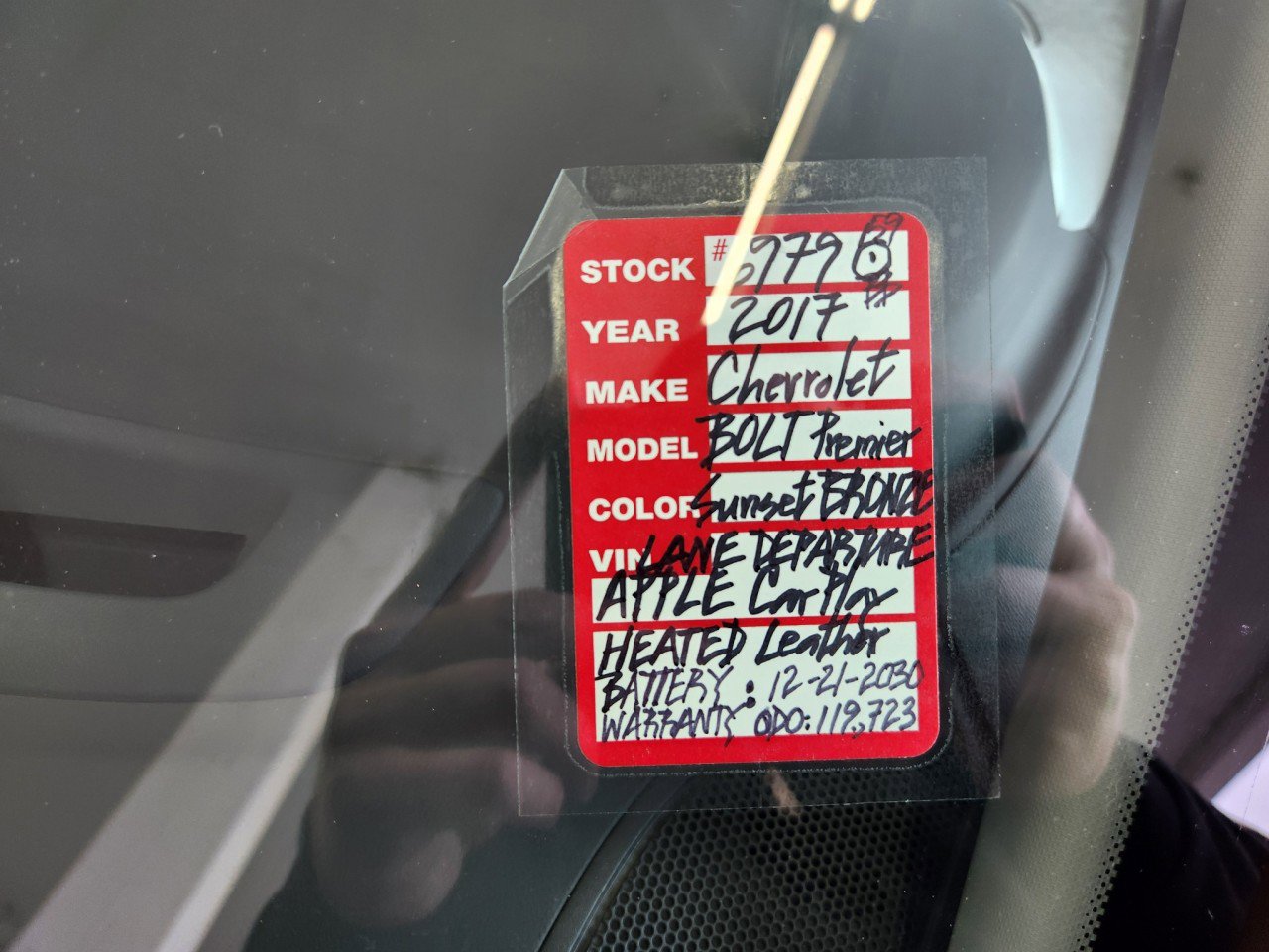 Used 2017 Chevrolet Bolt Premier w/ Driver Confidence II Package FWD image 2