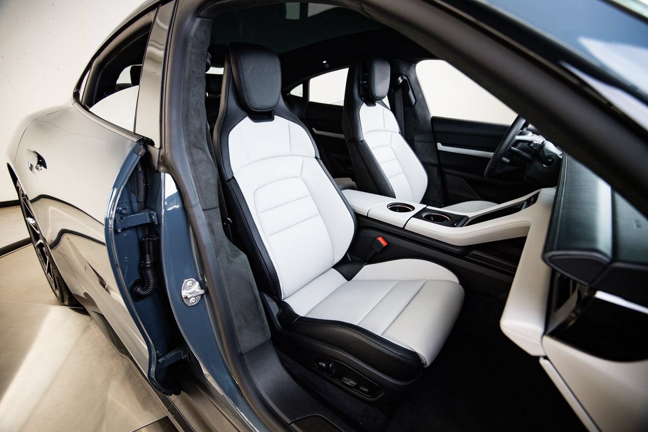 New 2026 Porsche Taycan Turbo AWD/4WD image 29