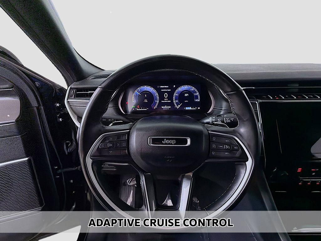 Used 2022 Jeep Grand Cherokee L Laredo image 4