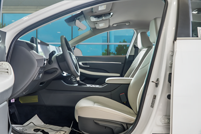 Certified 2025 Hyundai Sonata SE FWD image 32