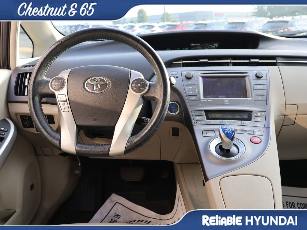 Used 2014 Toyota Prius Four FWD image 18