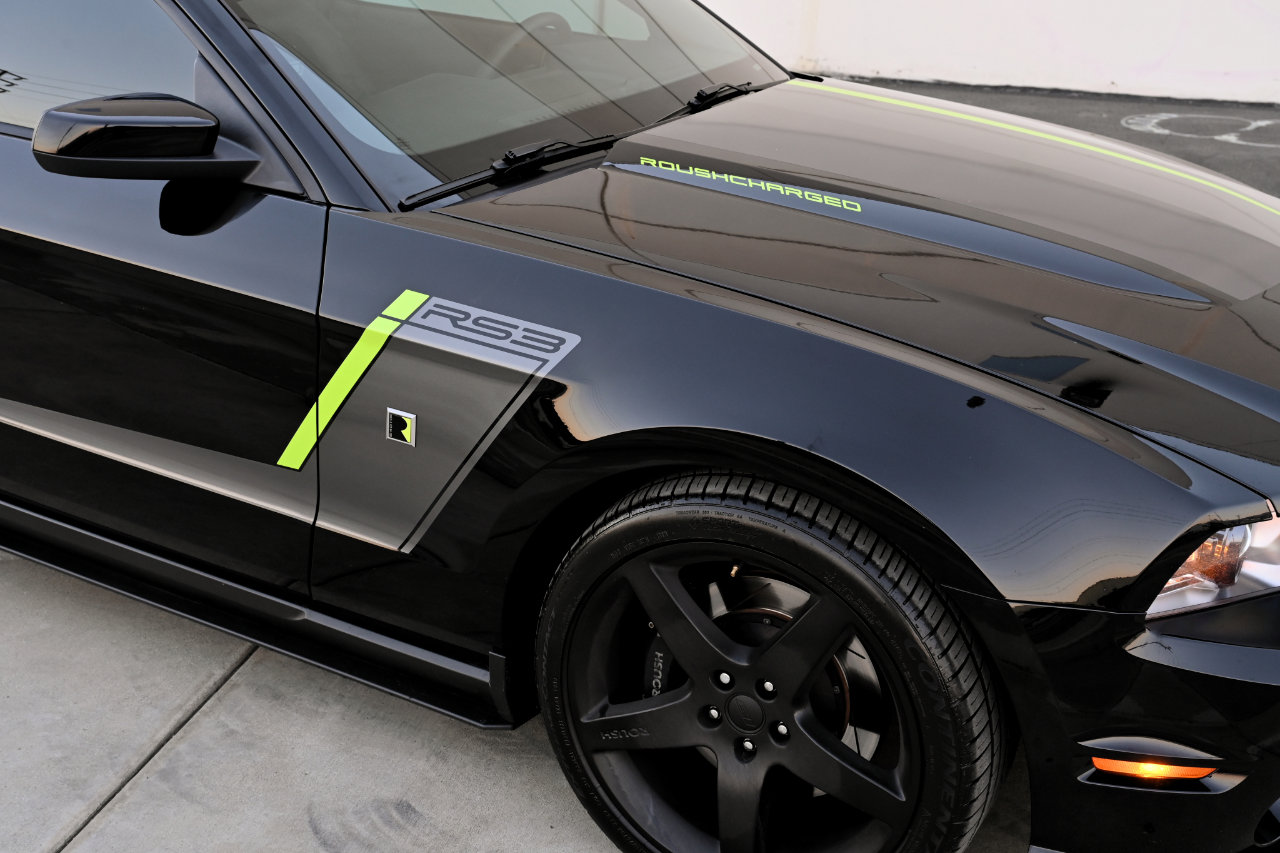 Used 2012 Ford Mustang GT Premium w/ HID Headlamps & Security Pkg image 31