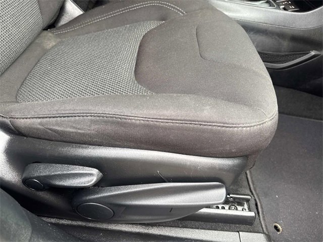 Used 2021 Jeep Cherokee Latitude image 14