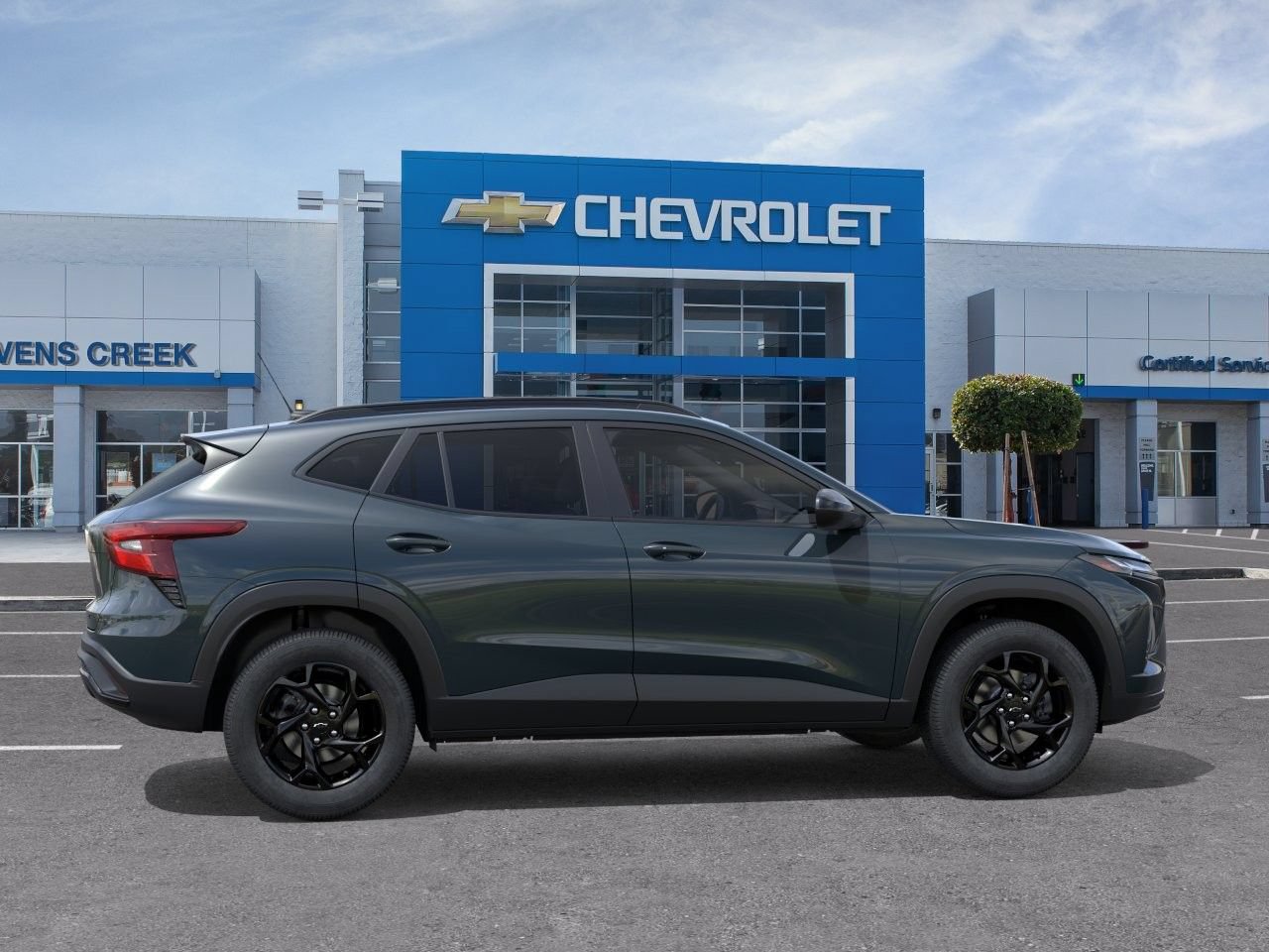 New 2026 Chevrolet Trax LT w/ Midnight Edition FWD image 3