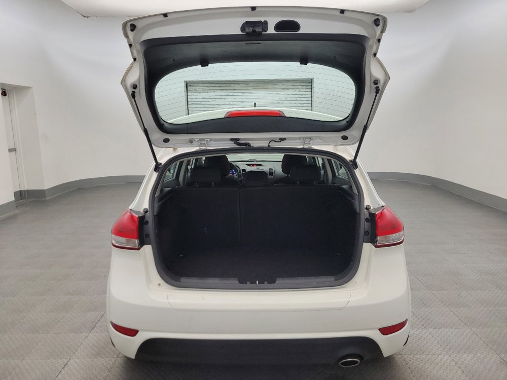 Used 2017 Kia Forte LX FWD image 29