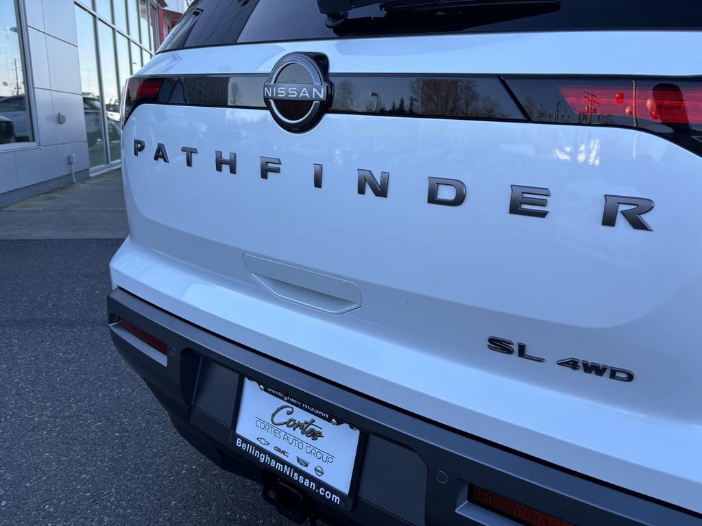 New 2026 Nissan Pathfinder SL image 11