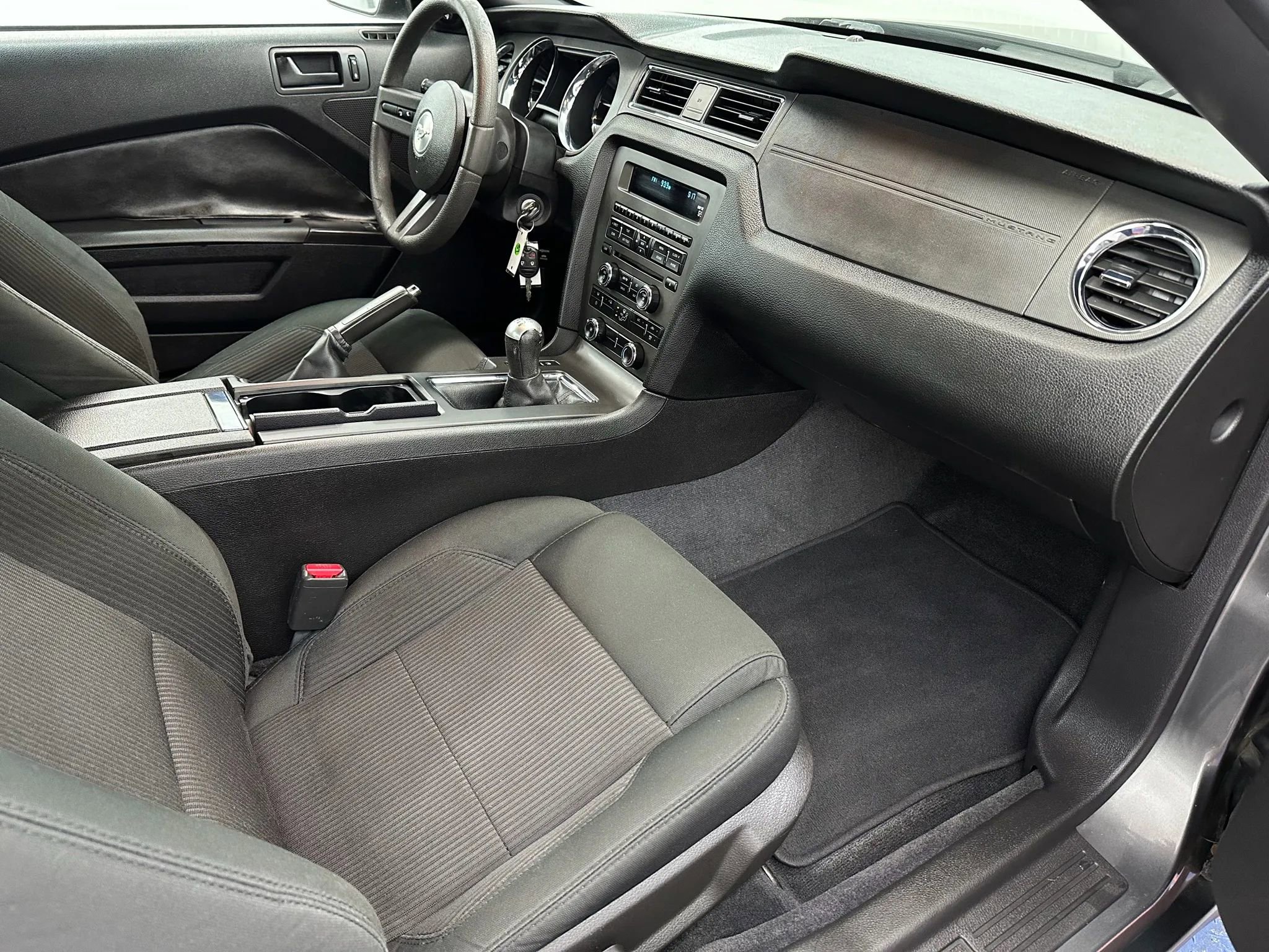 Used 2011 Ford Mustang Coupe image 13