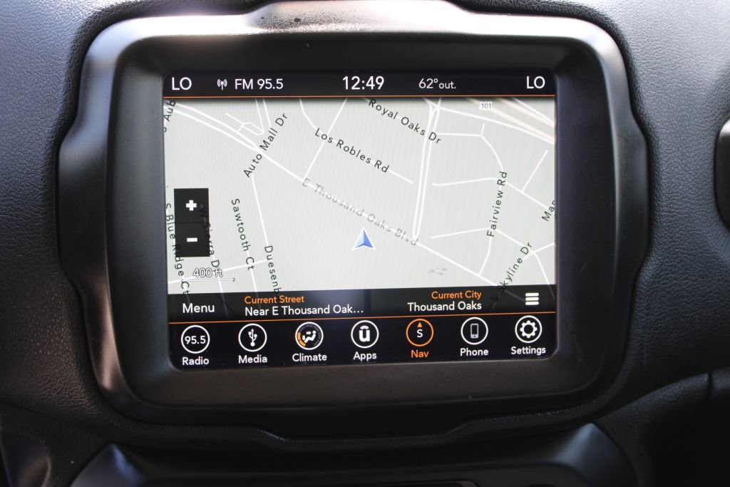 Used 2018 Jeep Renegade Altitude w/ UConnect 8.4 Nav Group image 20