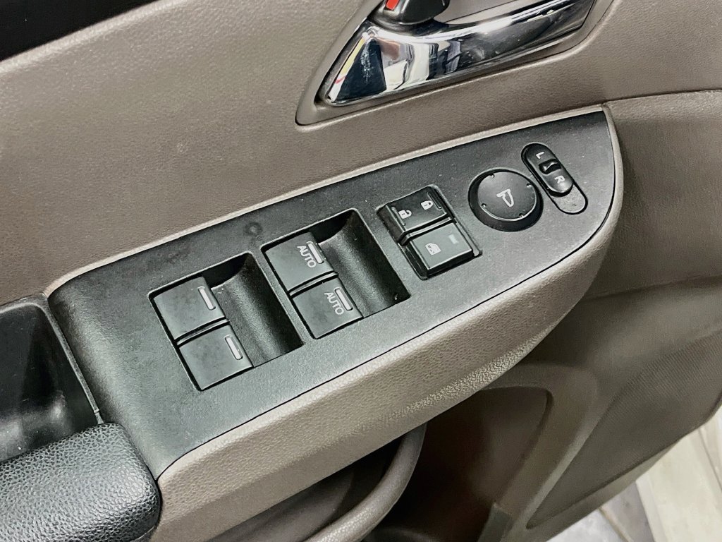 Used 2016 Honda Odyssey EX-L image 17