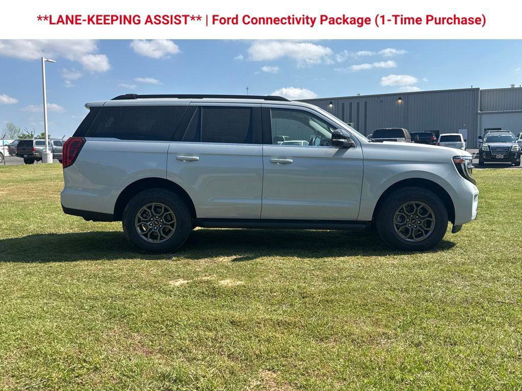 New 2026 Ford Expedition Active RWD image 12
