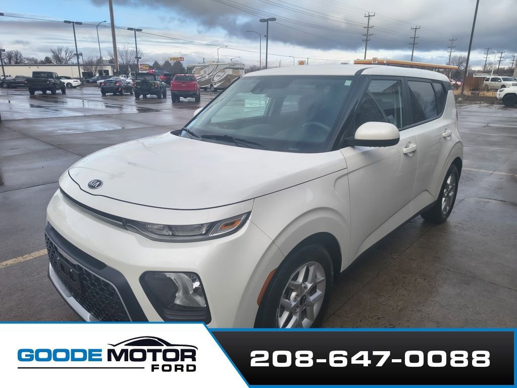 Used 2021 Kia Soul S image 2