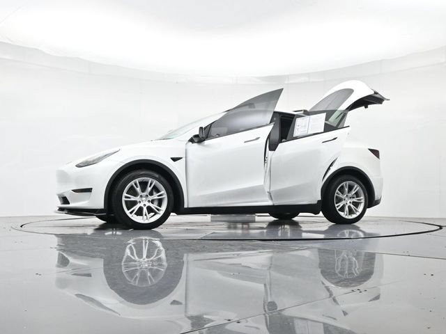 Used 2022 Tesla Model Y Long Range AWD/4WD image 52