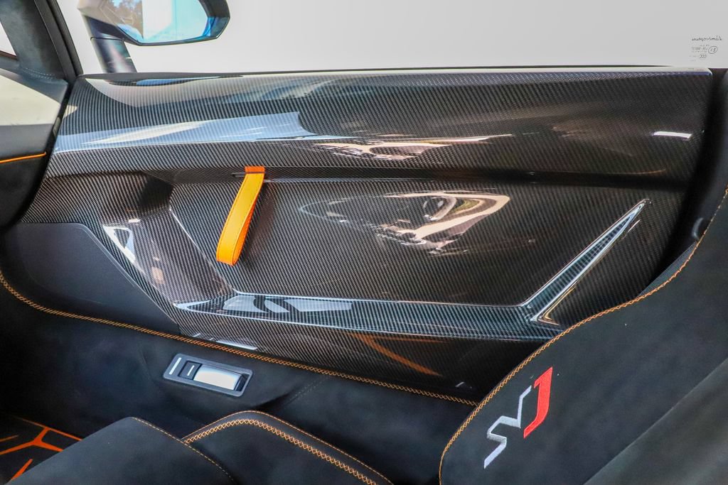 Used 2019 Lamborghini Aventador SVJ AWD/4WD image 36