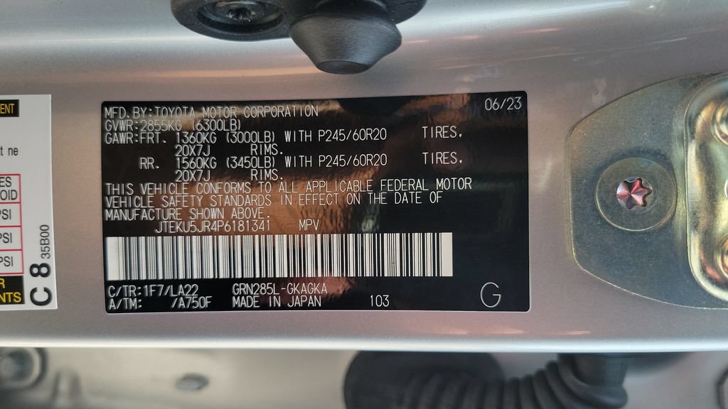Used 2023 Toyota 4Runner Limited AWD/4WD image 25