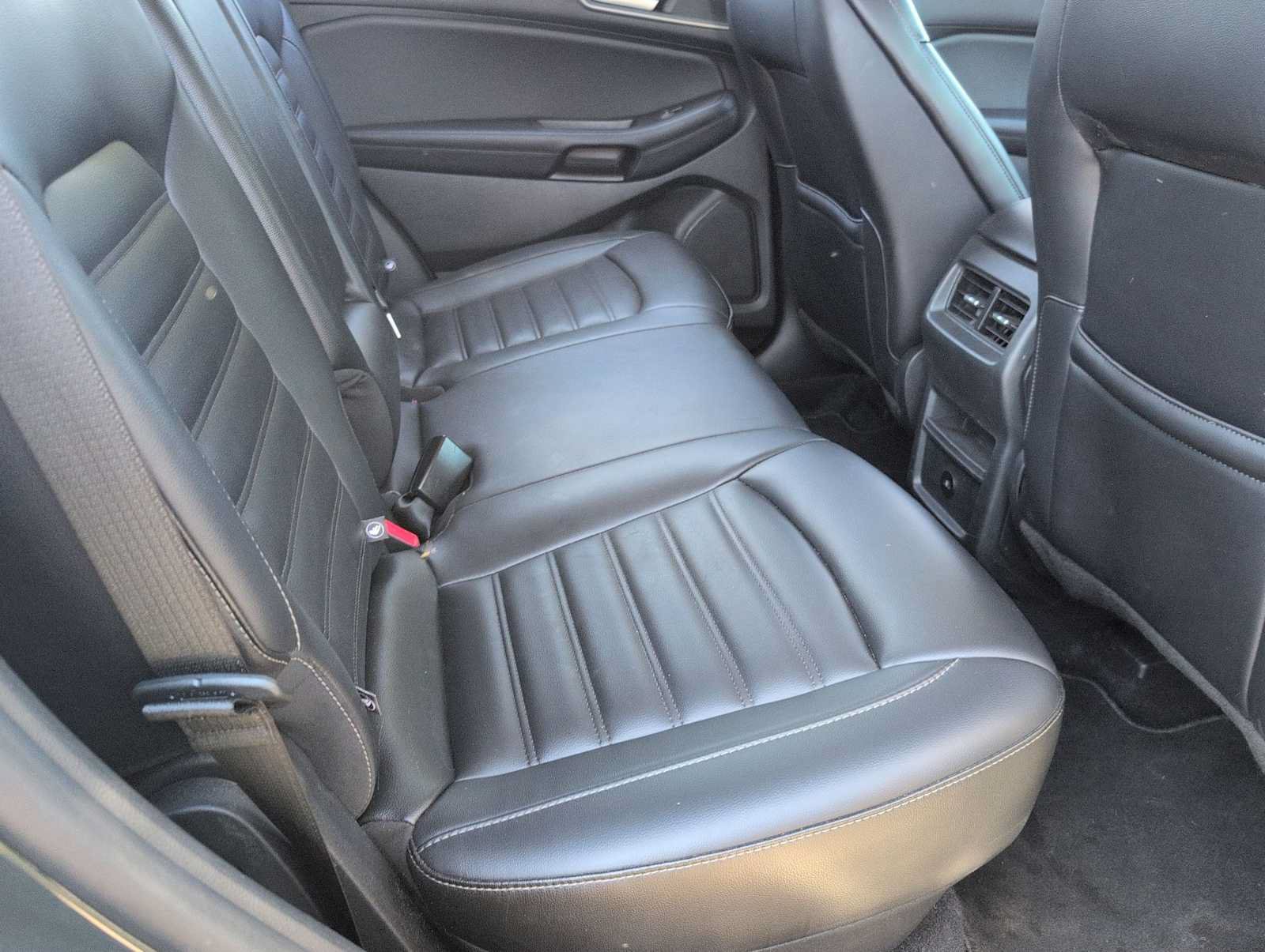 Used 2024 Ford Edge SEL AWD/4WD image 20
