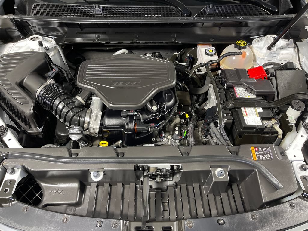 Used 2023 GMC Acadia SLT FWD image 9