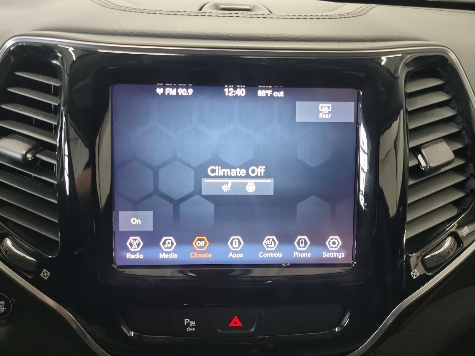 Used 2020 Jeep Cherokee Limited AWD/4WD image 22