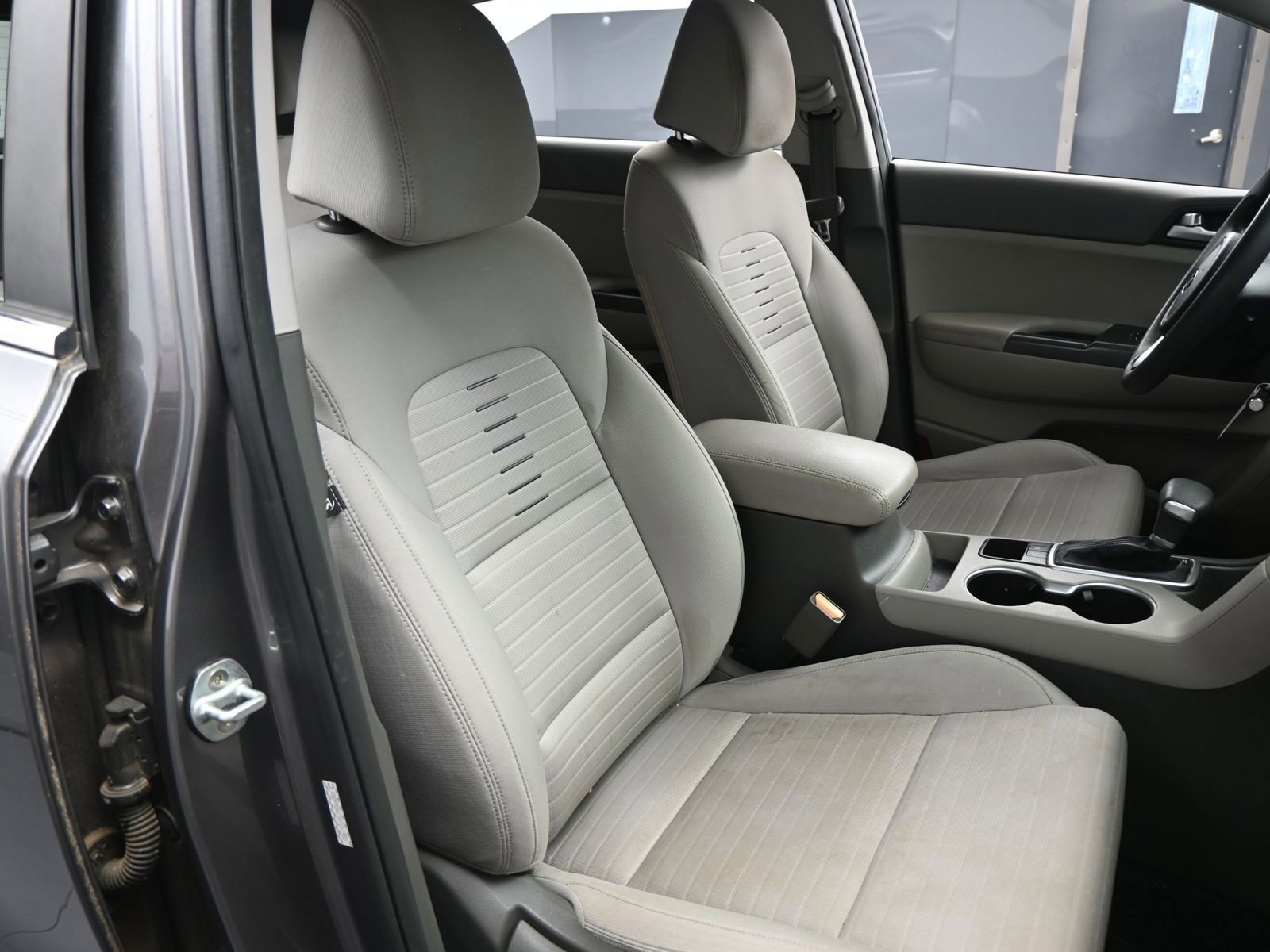 Used 2017 Kia Sportage LX w/ LX Popular Package image 14