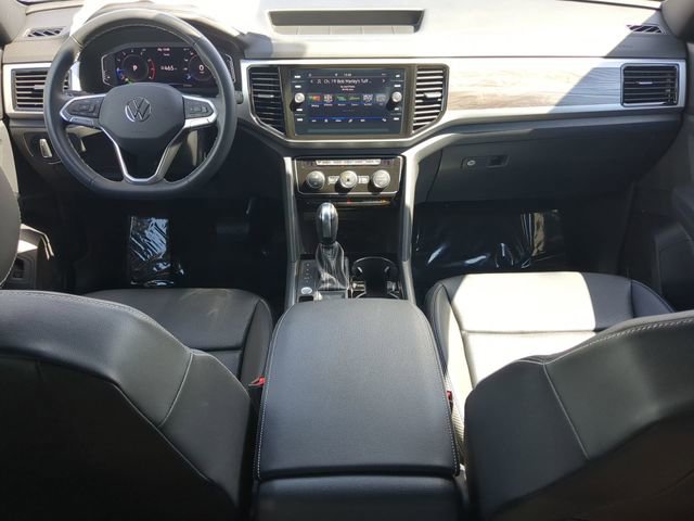 Certified 2023 Volkswagen Atlas Cross Sport SE w/ Black Wheel Package image 13