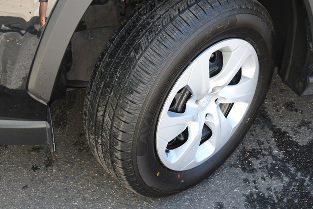 Certified 2025 Toyota RAV4 LE AWD/4WD image 11