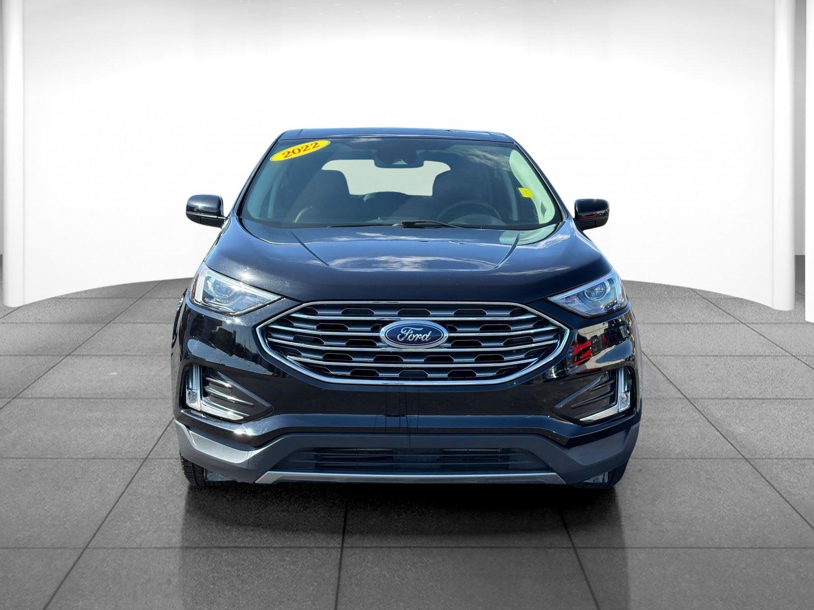 Used 2022 Ford Edge SEL w/ Convenience Package AWD/4WD image 2