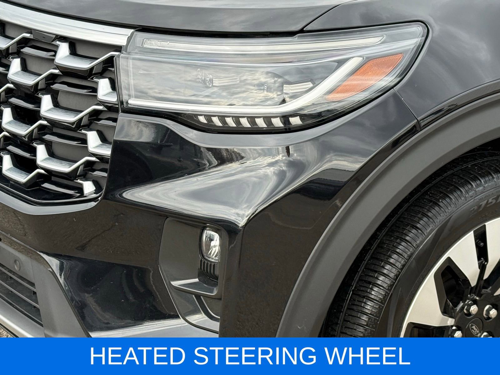 Used 2025 Ford Explorer Platinum w/ LUX Leather Package image 18