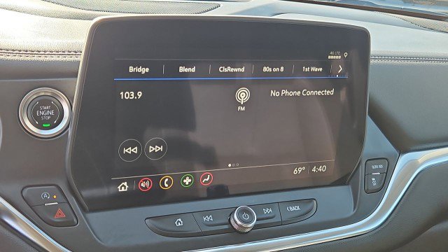 Used 2025 Chevrolet Blazer LT FWD image 13