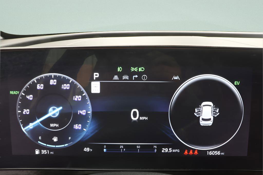 Used 2025 Kia Sportage SX Prestige image 12