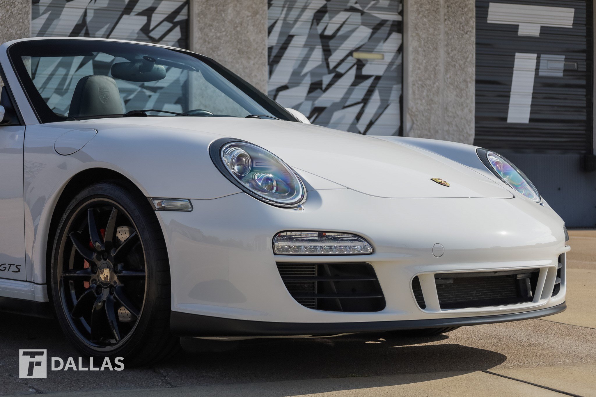 Used 2011 Porsche 911 Carrera GTS RWD image 2