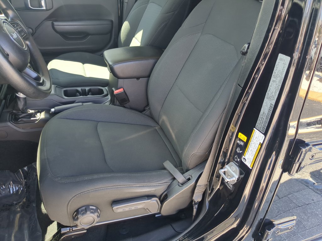 Used 2022 Jeep Gladiator Sport AWD/4WD image 20