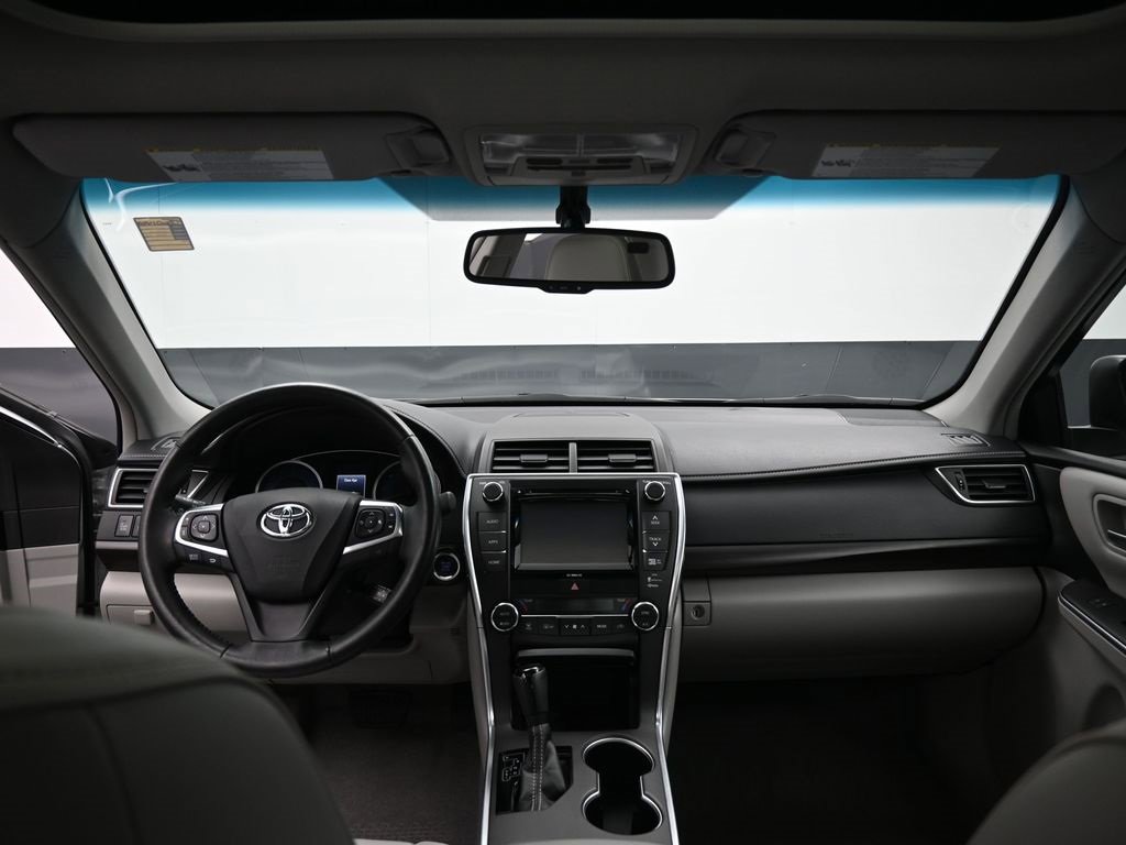 Used 2016 Toyota Camry XLE image 29