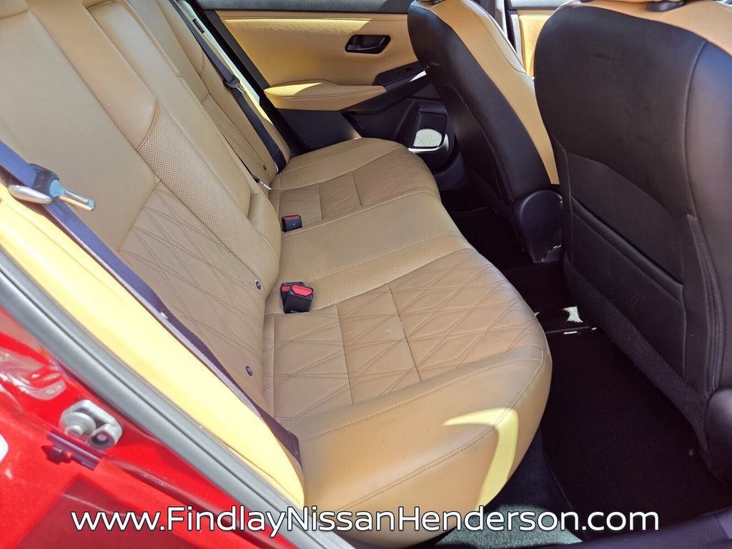 Used 2025 Nissan Sentra SV w/ SV Premium Package FWD image 16