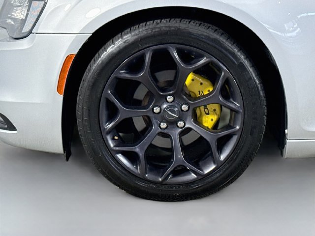 Used 2020 Chrysler 300 S RWD image 37