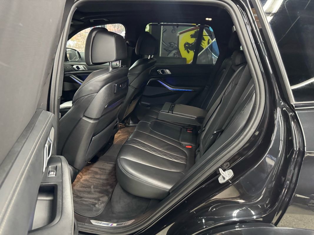 Used 2019 BMW X5 xDrive50i w/ M Sport Package image 13