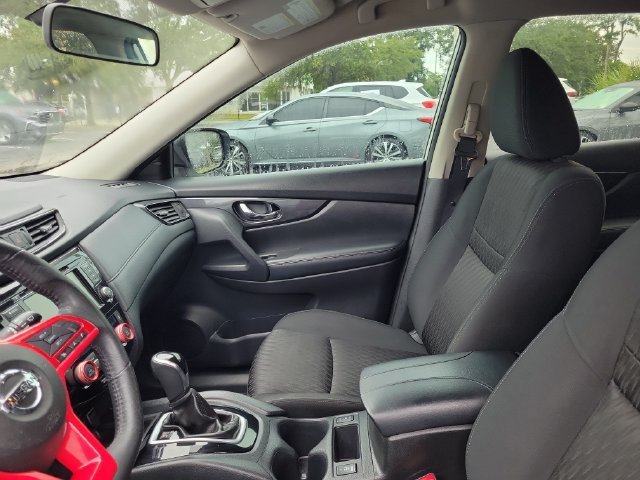 Used 2018 Nissan Rogue SV FWD image 19
