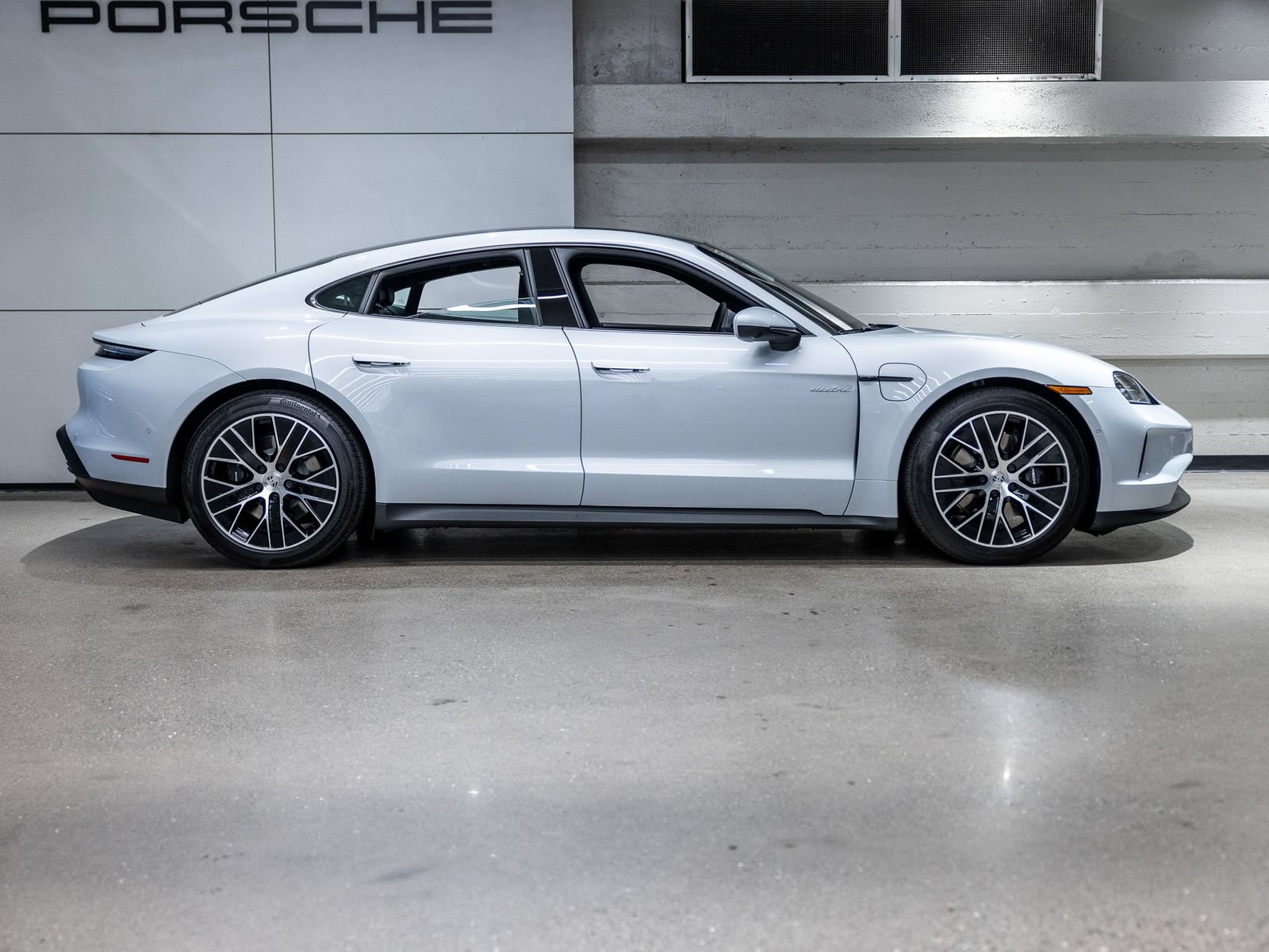New 2026 Porsche Taycan AWD/4WD image 9