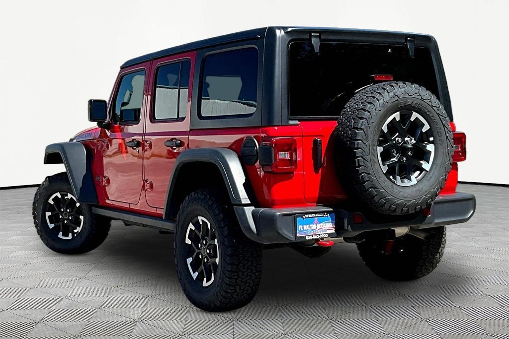Used 2026 Jeep Wrangler Unlimited Rubicon AWD/4WD image 5
