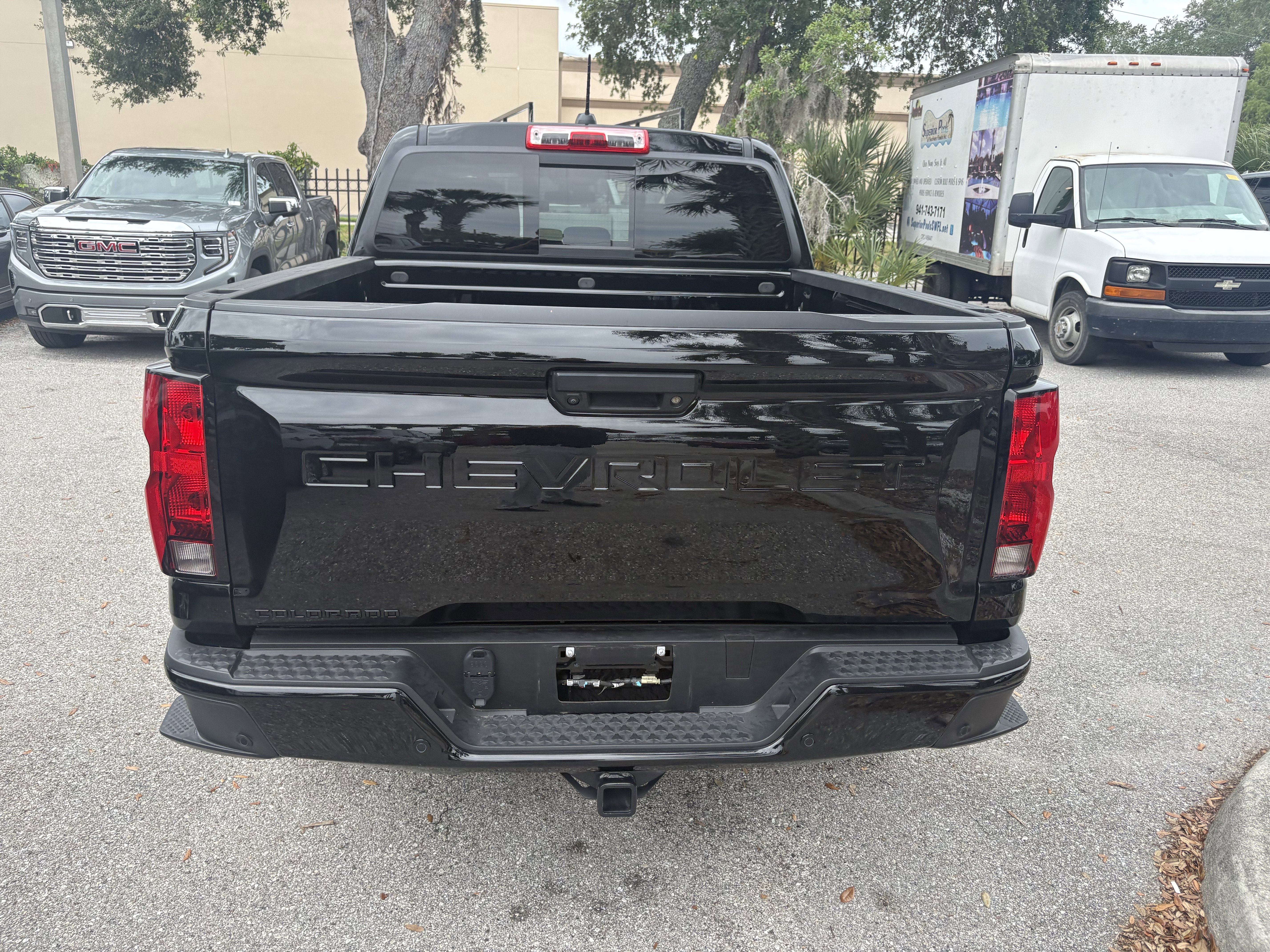 Used 2025 Chevrolet Colorado W/T w/ WT Custom Package RWD image 6