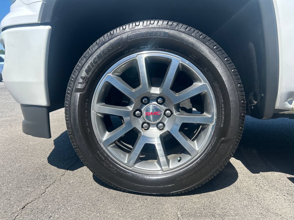 Used 2016 GMC Sierra 1500 Denali w/ Enhanced Driver Alert Package AWD/4WD image 25